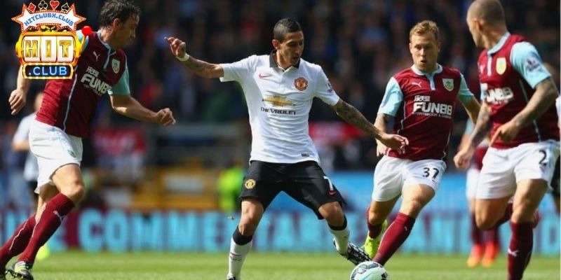 Nguyên nhân Manchester United đánh rơi chiến thắng